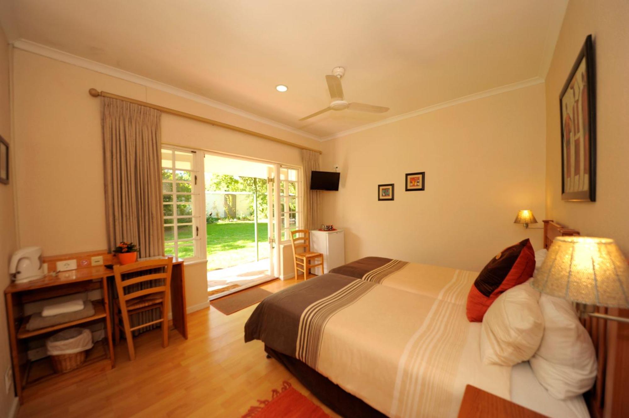 Somer Place B&B Somerset West Room photo